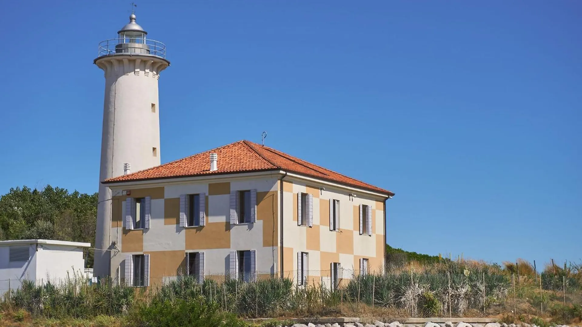 Ground Floor Apartment With Private Garden Bibione Itálie